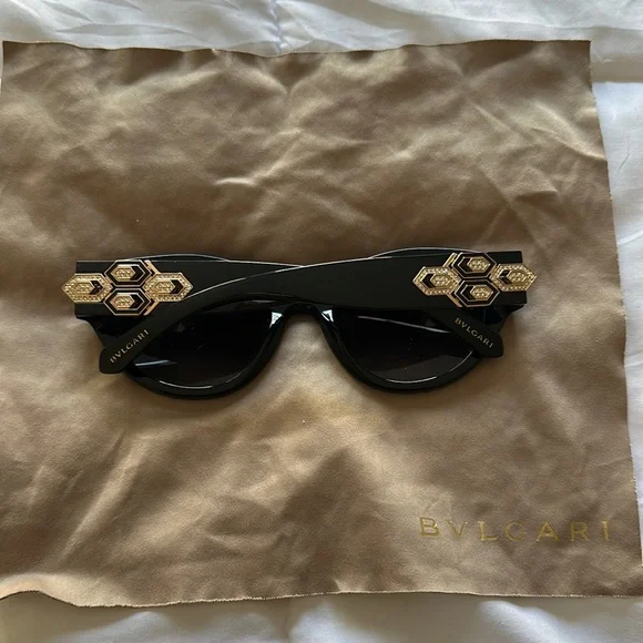 BVLGARI | Accessories | Very Gently Used Bulgari Sunglasses  display picture 3